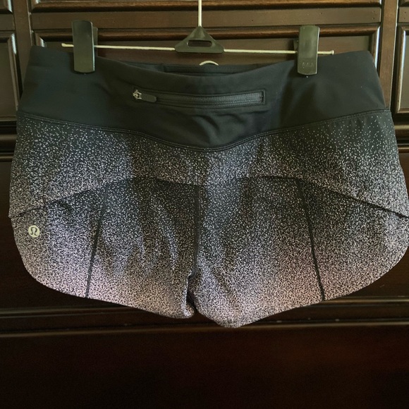 Lululemon Speed Up Shorts 2.5” Lined - Picture 3 of 3